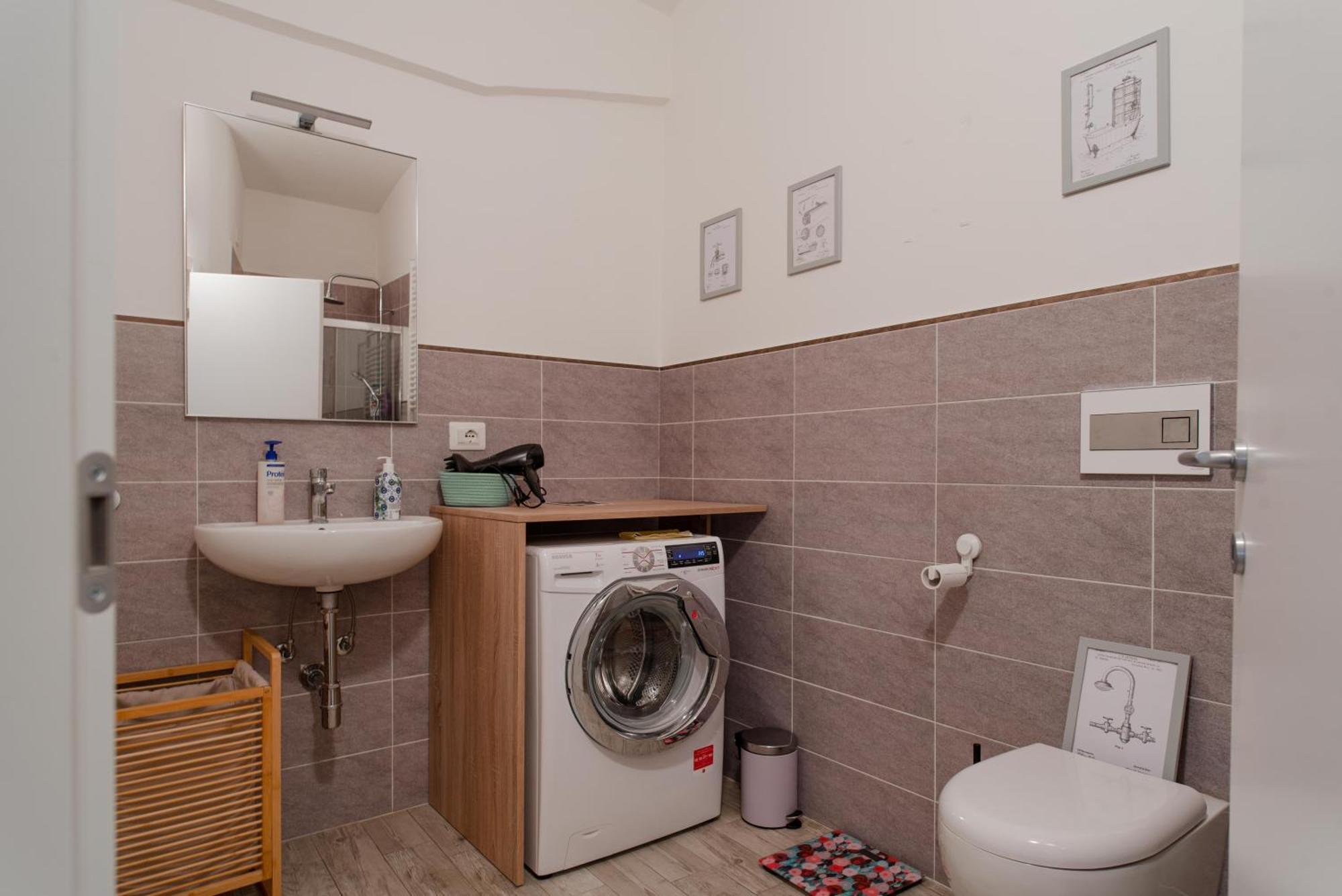 Casa Felicita, 2 Rooms By Happyhostorino ภายนอก รูปภาพ